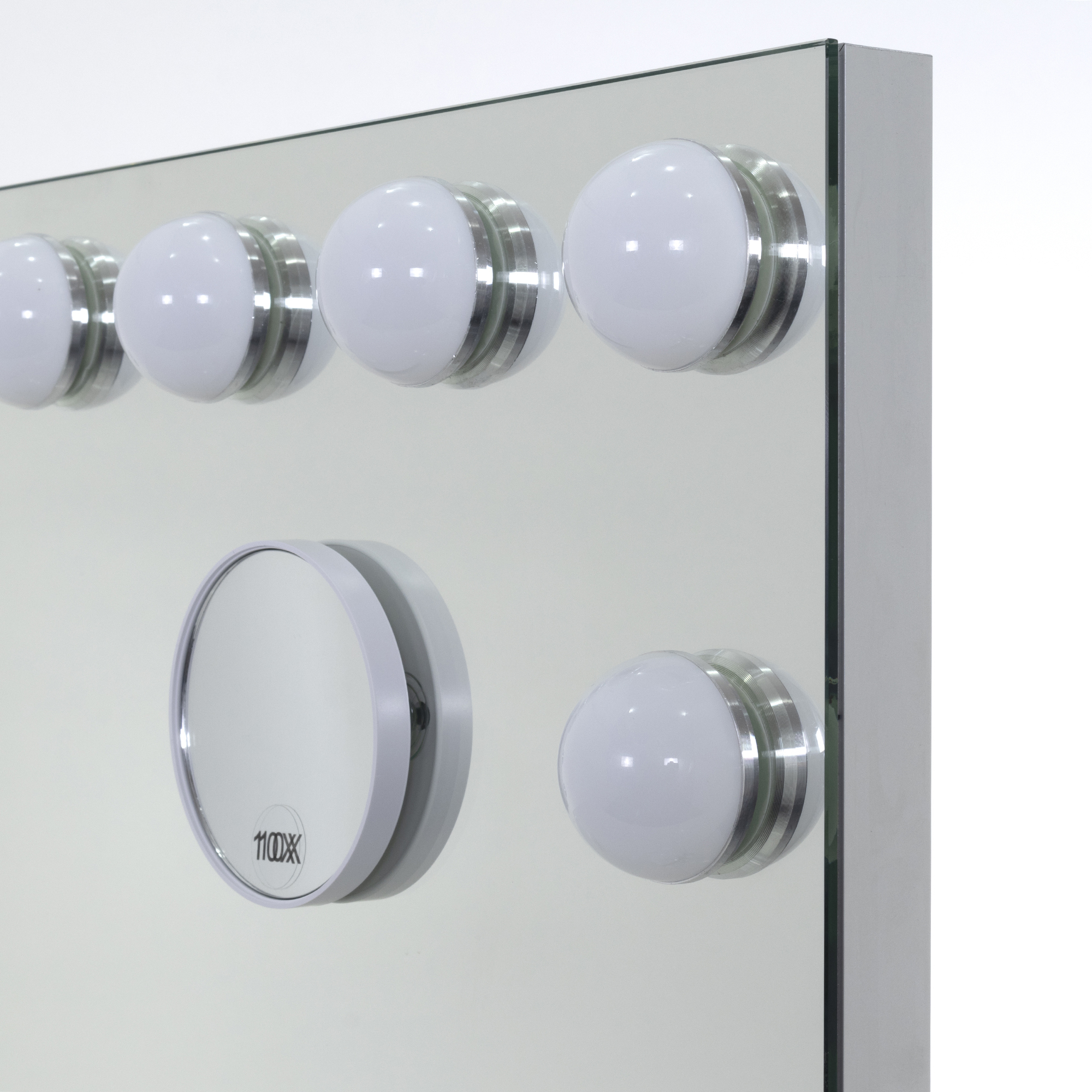 Schminkspiegel Bulb PROP mit 15 dimmbaren LED-Lampen Weiß