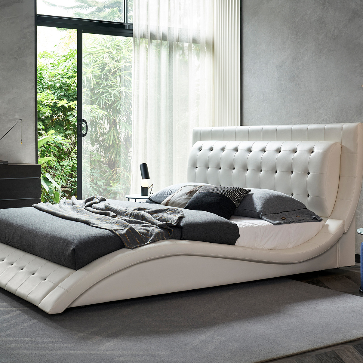 Design Upholstered Bed St. Tropez in White with Crystals