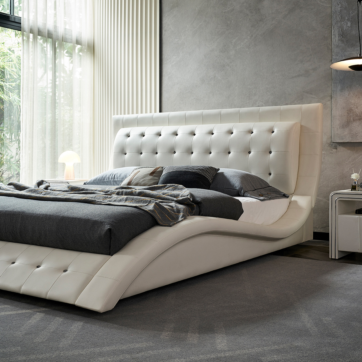 St. Tropez 180x200 Weiss MIT DIAMOND - 6.jpg Design Upholstered Bed St. Tropez in White with Crystals