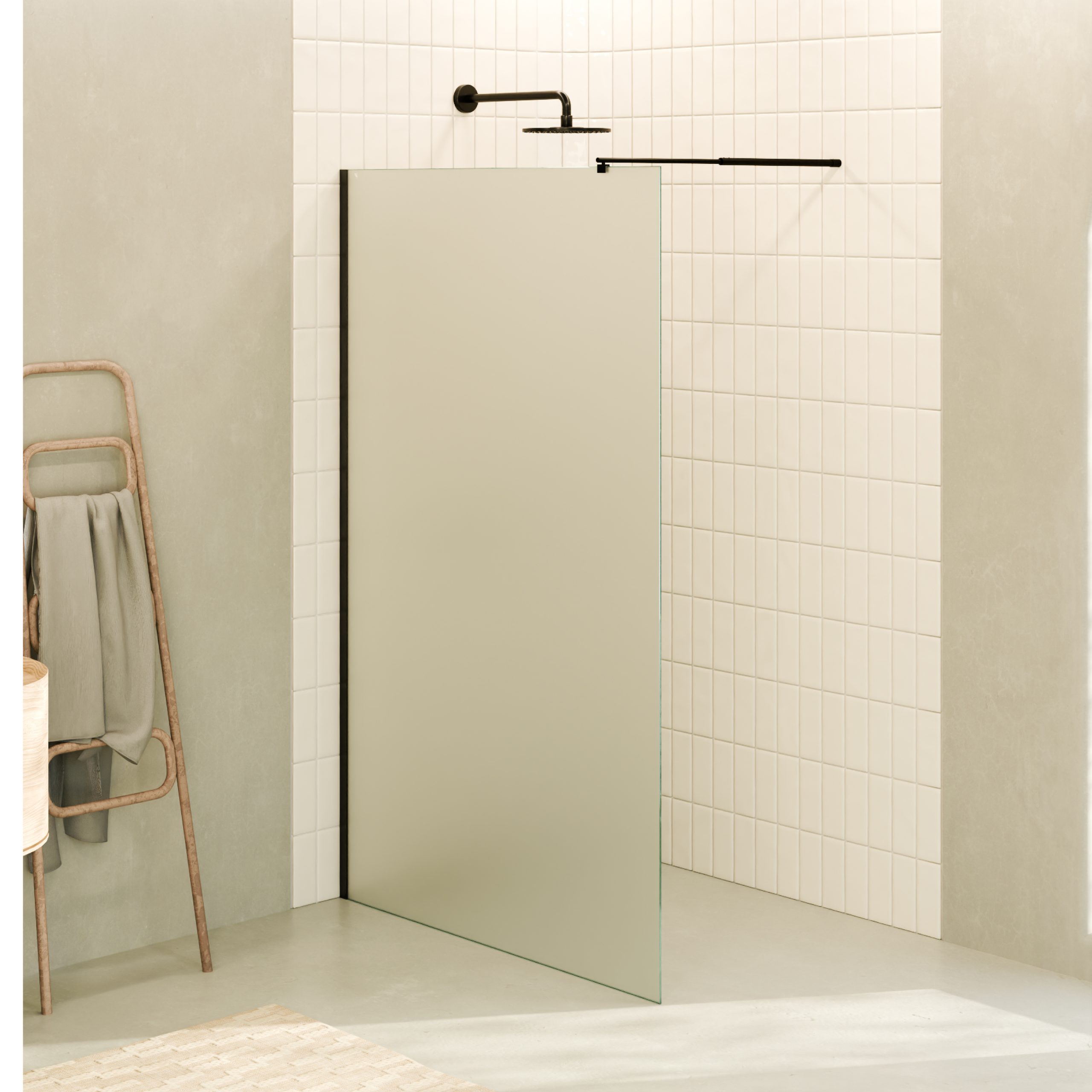 Walk-In Shower Fiona made of 10 mm thick satin-finished ESG safety glass with a black aluminum profile.