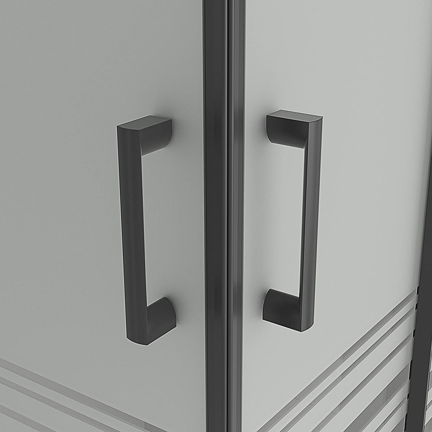 Eckeinstieg Danielle mit Schiebetüren aus teilsatiniertem ESG Sicherheitsglas Eckeinstieg Danielle mit Schiebetüren aus teilsatiniertem ESG Sicherheitsglas