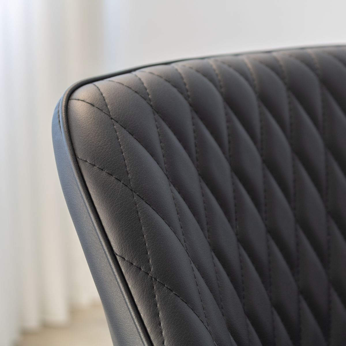 i-flair Esszimmerstuhl Wohnzimmerstuhl Watson Schwarz aus Textilleder 8er