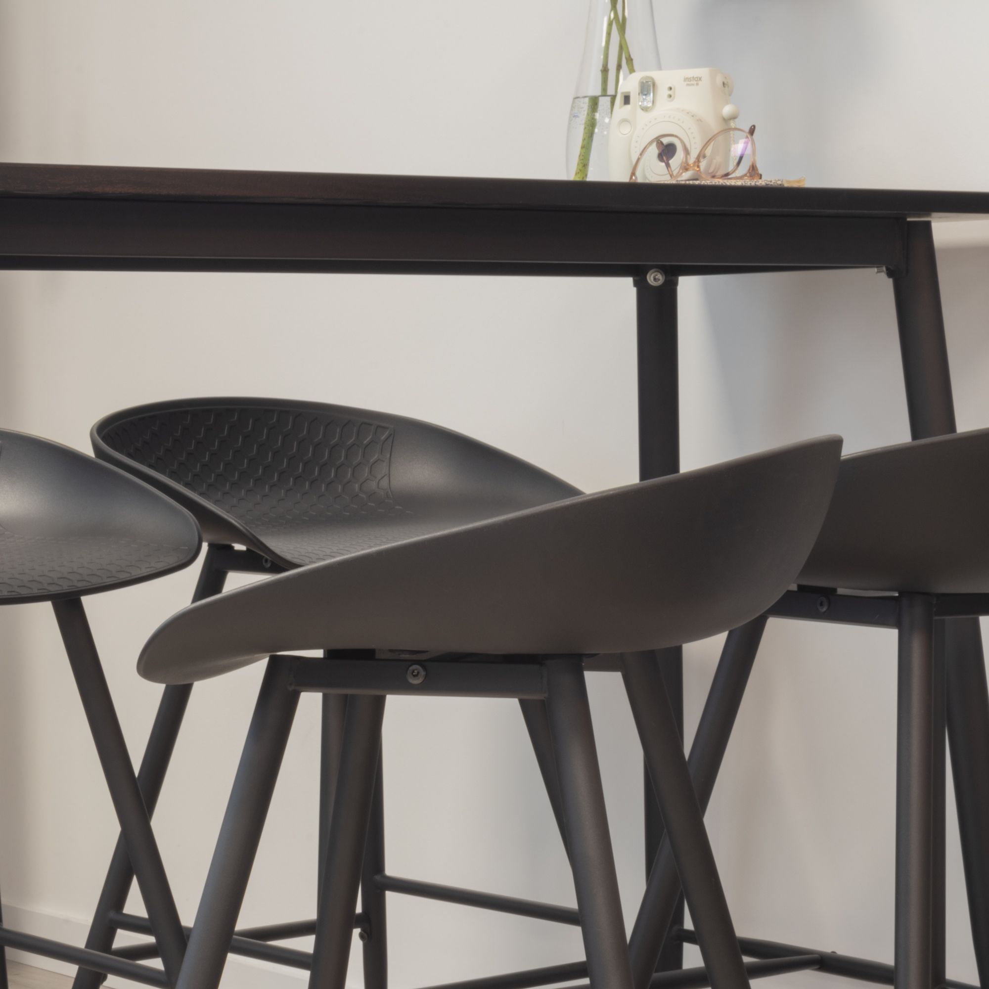 Set Tisch Edward + 4 Stühle Pollok Schwarz