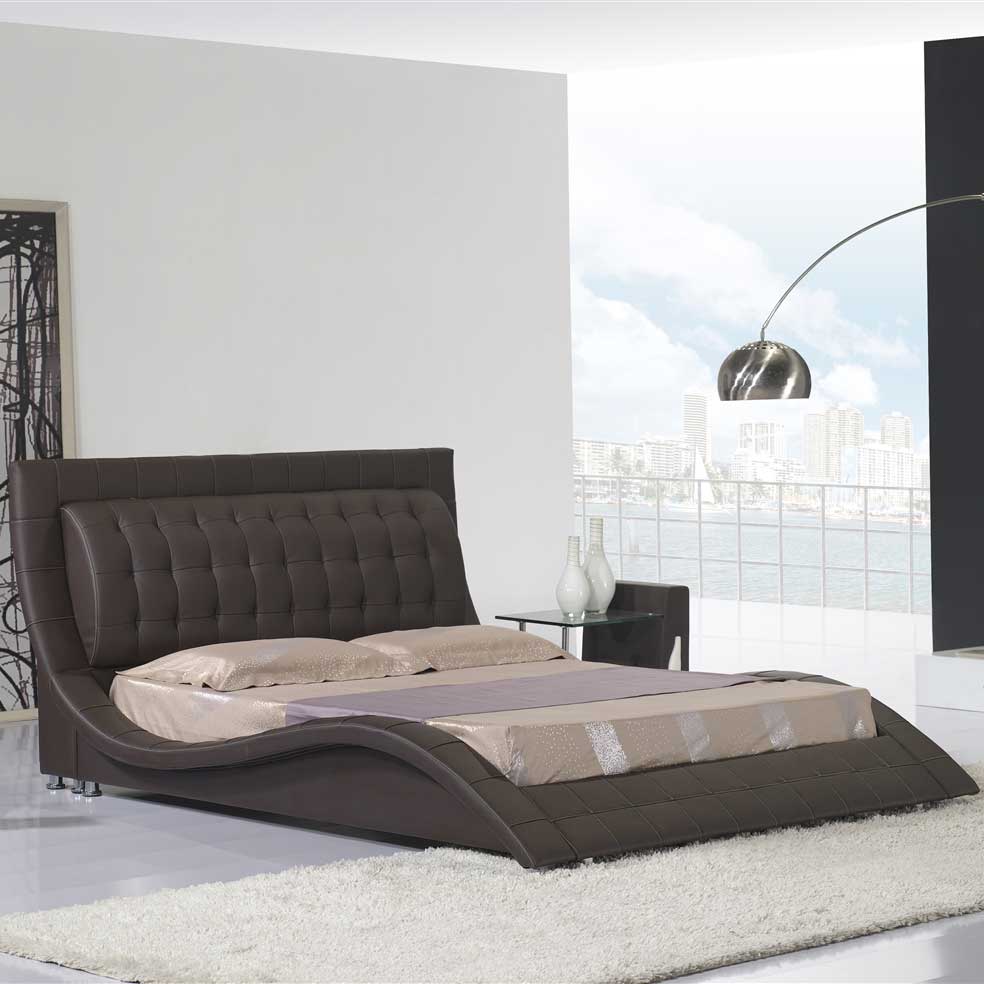 Design Upholstered Bed St. Tropez in Brown with Leather Buttons