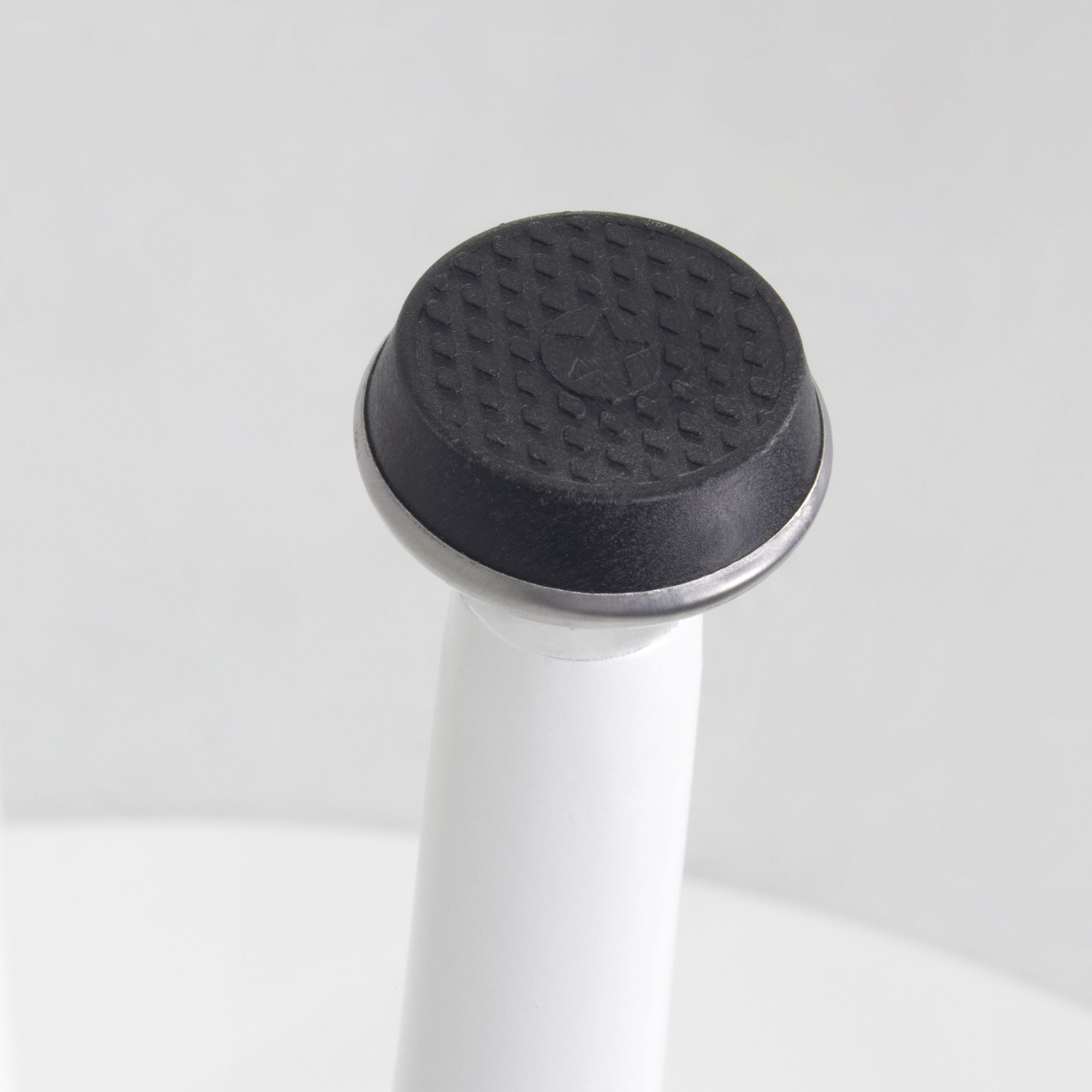 Esszimmer-Tisch CORIN | Tischplatte: Glas in weißer Marmor Optik | Beine: Weiß Esszimmer-Tisch CORIN | Tischplatte: Transparentes Glas | Beine: Weiß 80 cm