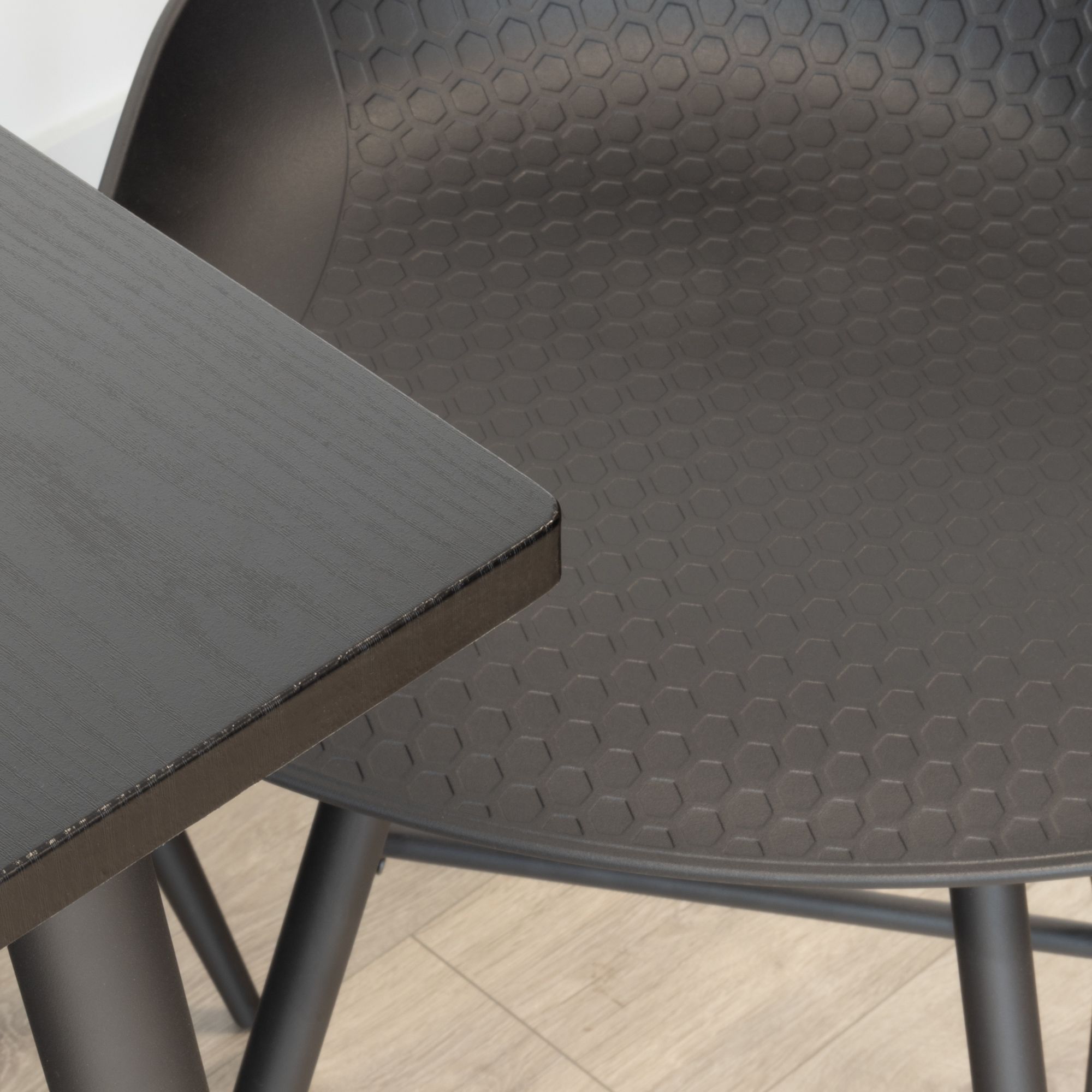 Set Tisch Edward + 4 Stühle Pollok Schwarz