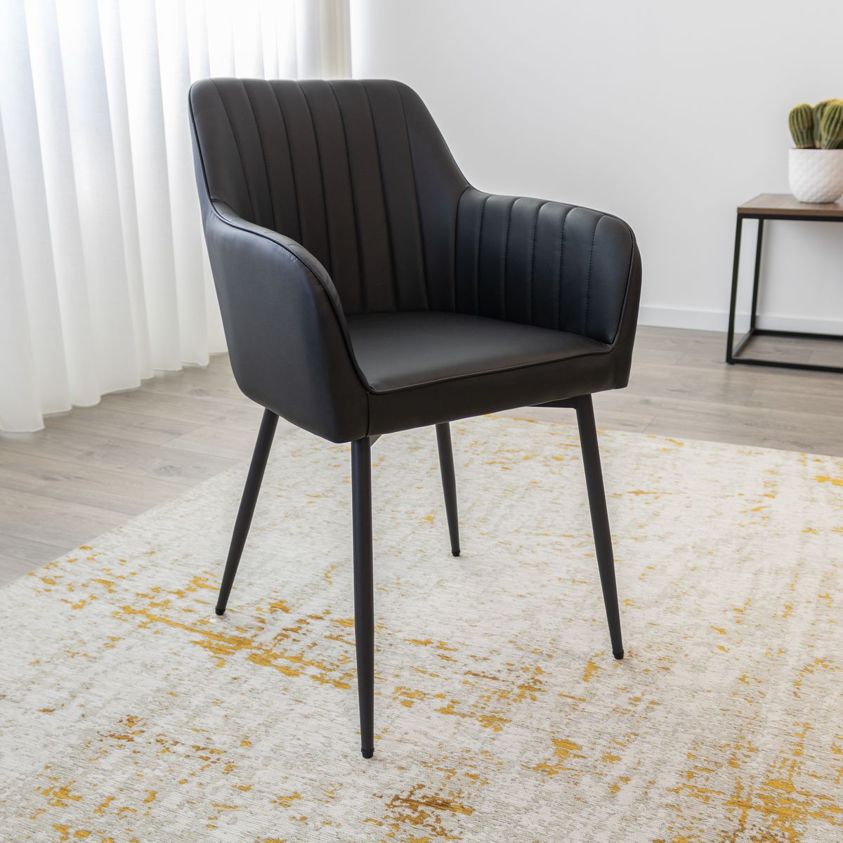 Esszimmerstuhl Wohnzimmerstuhl Dahlia Schwarz aus Kunstleder