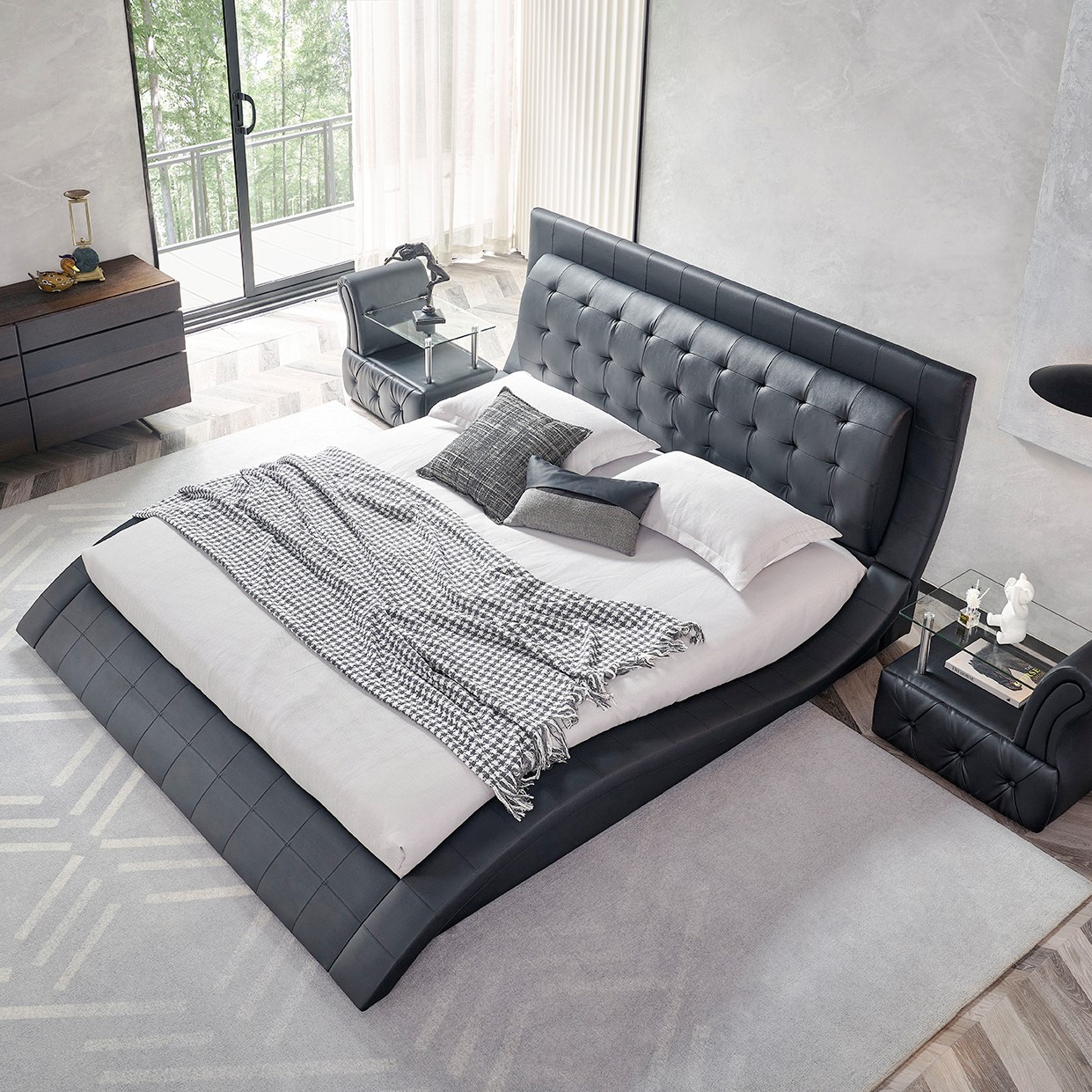 Design Polsterbett St. Tropez in Schwarz mit Lederknöpfen Design Polsterbett St. Tropez in Schwarz mit Lederknöpfen