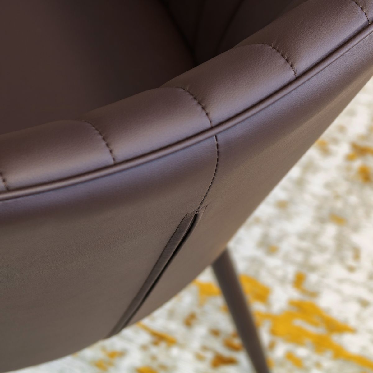 Esszimmerstuhl Wohnzimmerstuhl Dahlia Braun aus Kunstleder Esszimmerstuhl Wohnzimmerstuhl Dahlia Braun aus Kunstleder