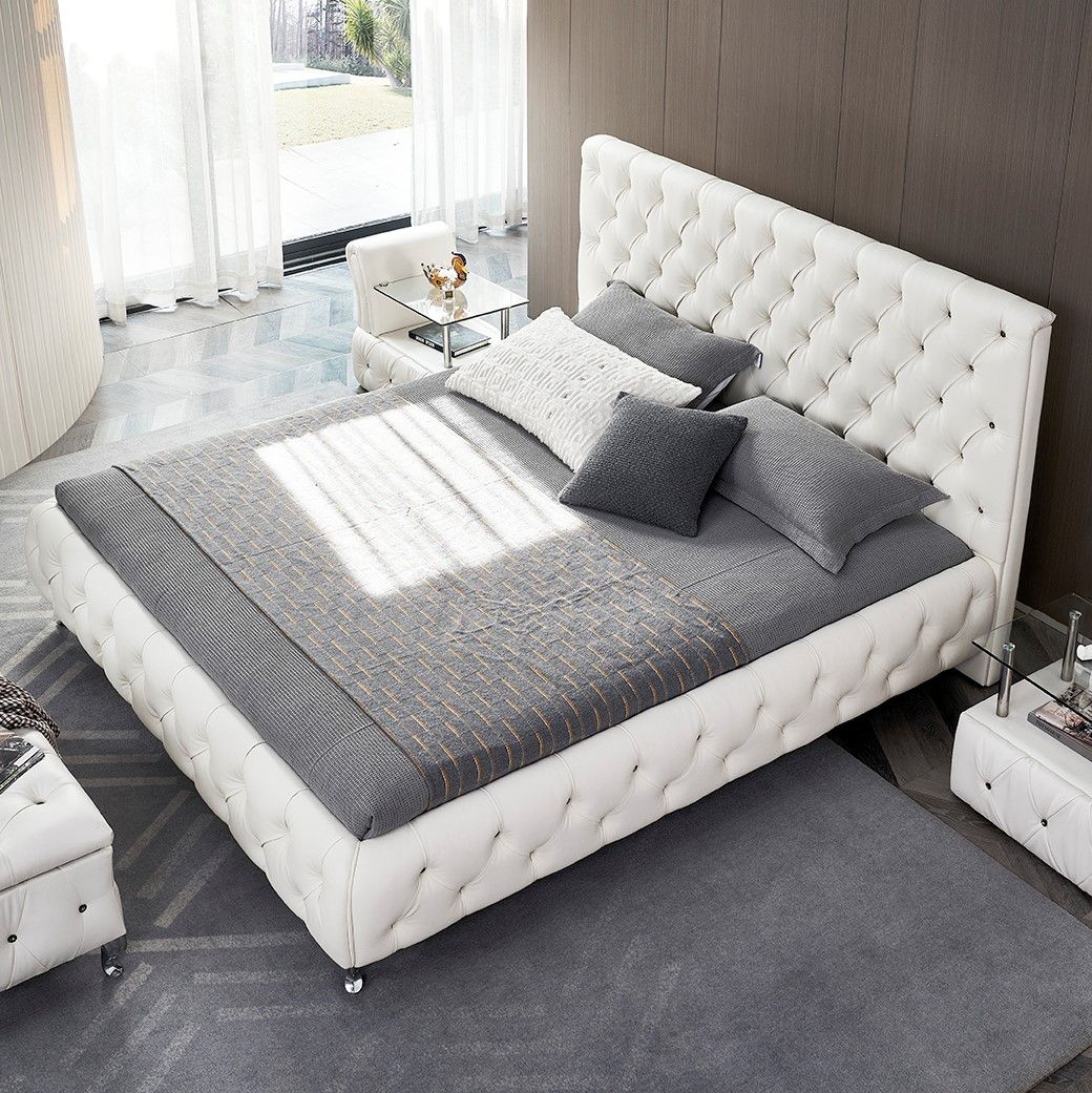 Design Polsterbett Amour in Weiß mit Kristallen Amour – Design Polsterbett in Weiß mit Kristallen