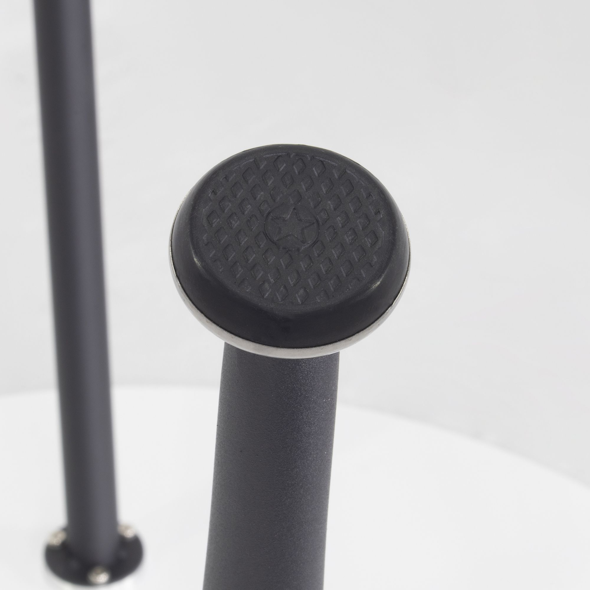 Esszimmer-Tisch CORIN | Tischplatte: Glas in weißer Marmor Optik | Beine: Schwarz Esszimmer-Tisch CORIN | Tischplatte: Weißer Marmor | Beine: Schwarz 80 cm