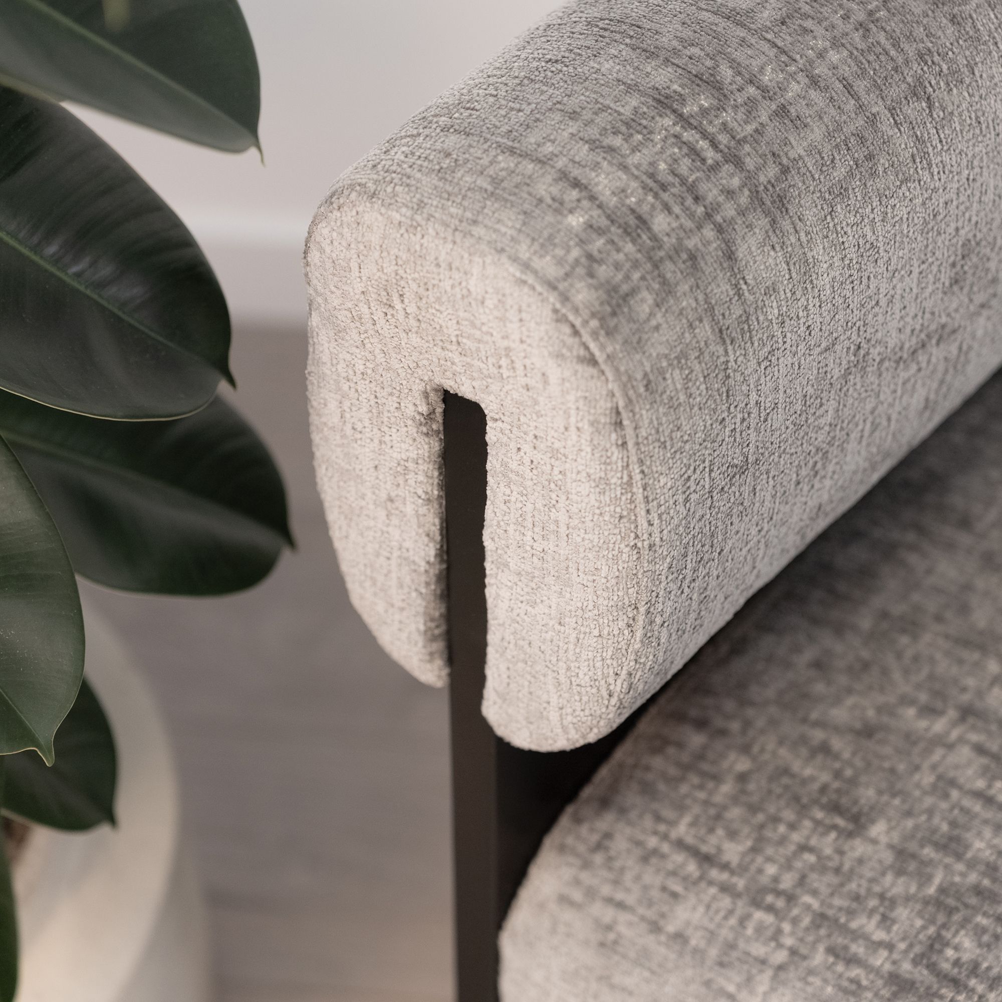 Skandinavischer Sessel Leah Grau – Massivholz Birke, gemütlich & nachhaltig Skandinavischer Sessel Leah Grau – Massivholz Birke, gemütlich & nachhaltig