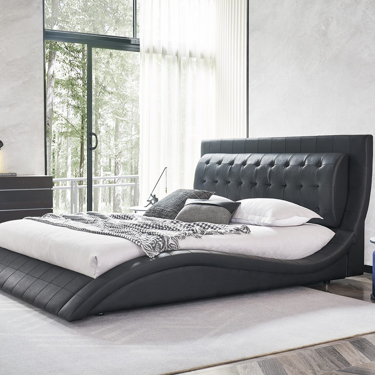 ¦¾-+ (14) (1).jpg Doppelbett – Design Polsterbett St. Tropez in Schwarz mit Lederknöpfen