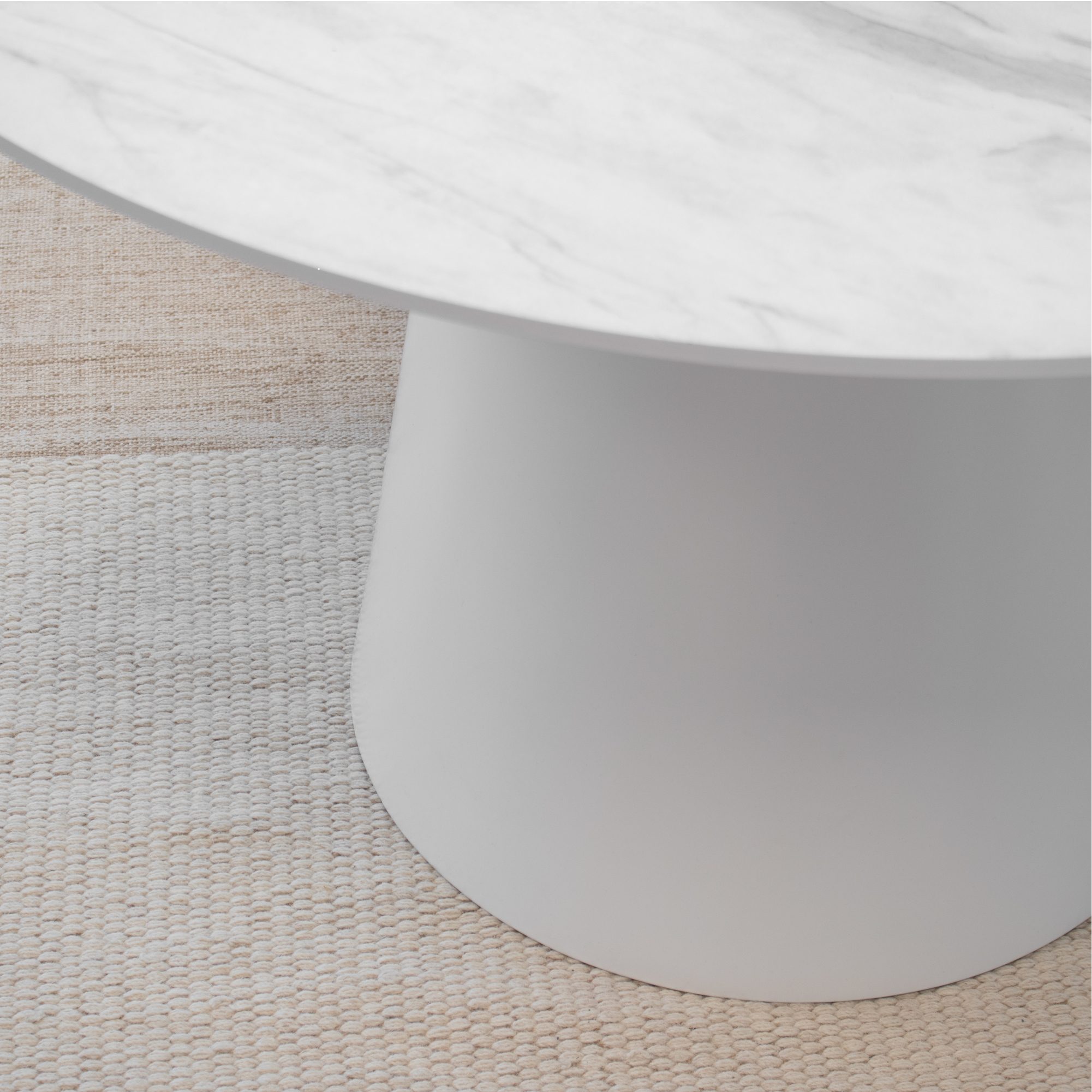 _PT03.jpg Esstisch SYLVIA | Tischplatte aus Melamin mit stabiler Struktur aus Holzverbundmaterial