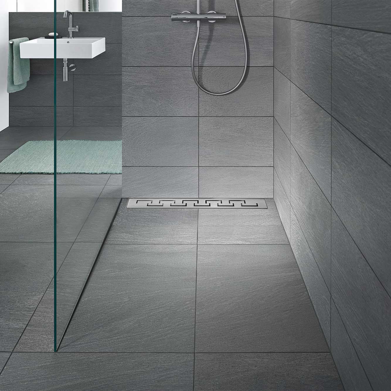 Duschrinne R4 aus Edelstahl für flache Installation mit griechischem Muster