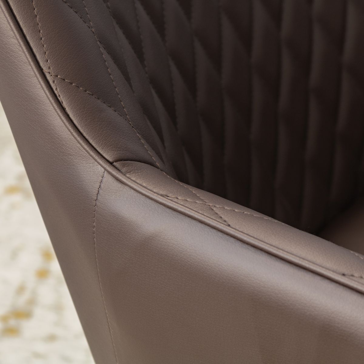 Esszimmerstuhl Wohnzimmerstuhl Watson Braun aus Textilleder Esszimmerstuhl Wohnzimmerstuhl Watson Braun aus Textilleder