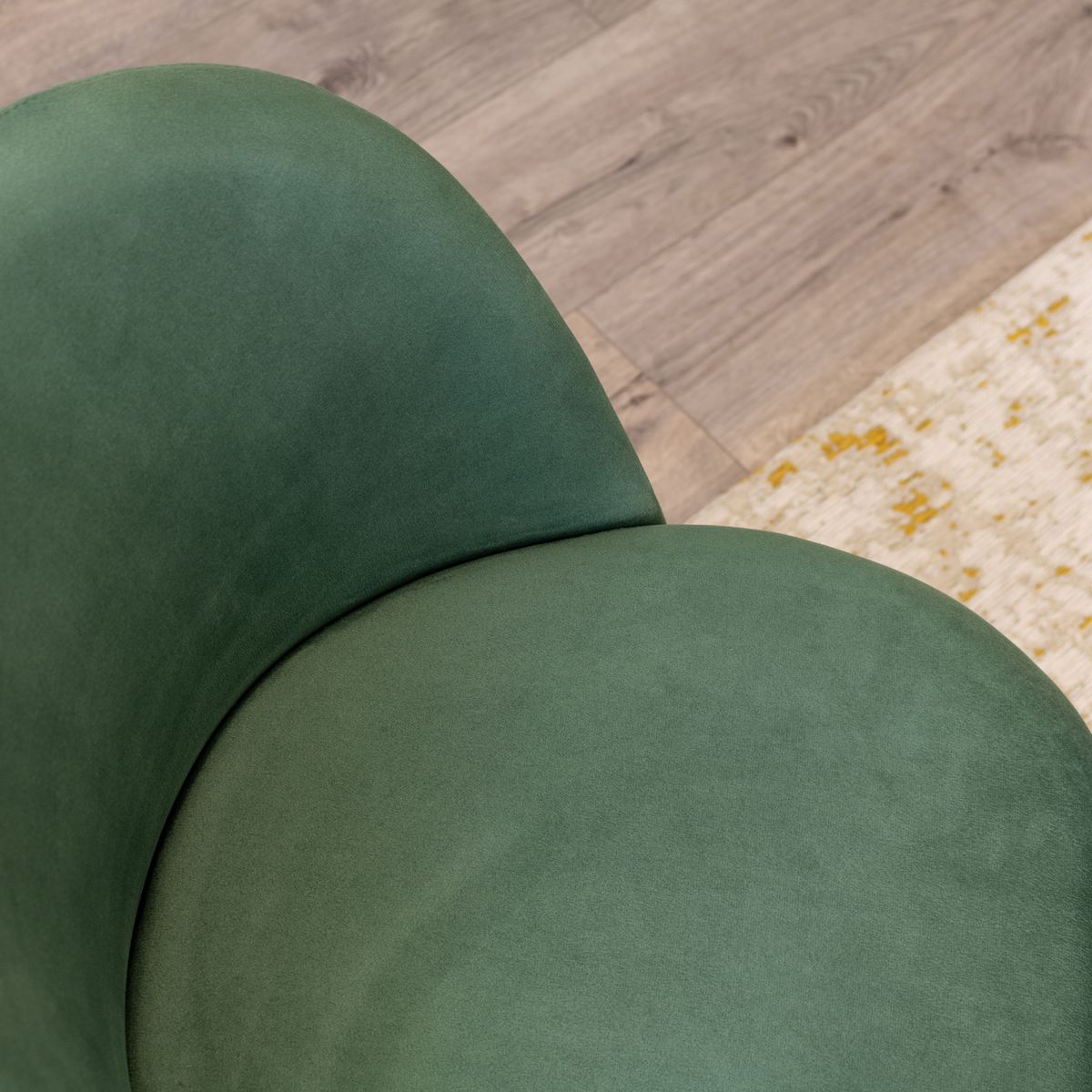 Esszimmerstuhl Wohnzimmerstuhl Bellamy Grün-Holz aus Samt Velour Esszimmerstuhl Wohnzimmerstuhl Bellamy Grün-Holz aus Samt Velour