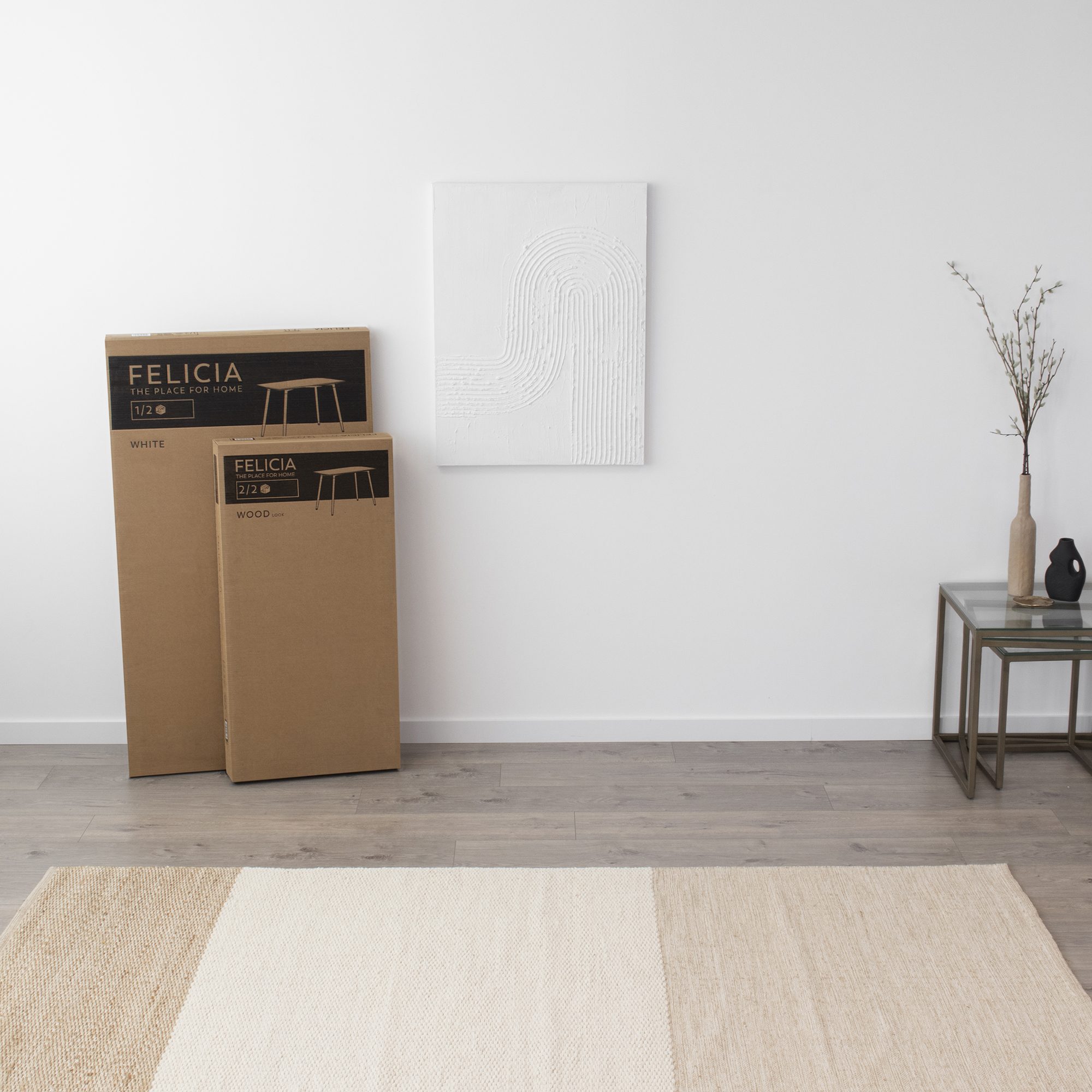 Esstisch Felicia Schwarz mit Metallbeine in Holzoptik, rutschfeste Füße, leichter Aufbau