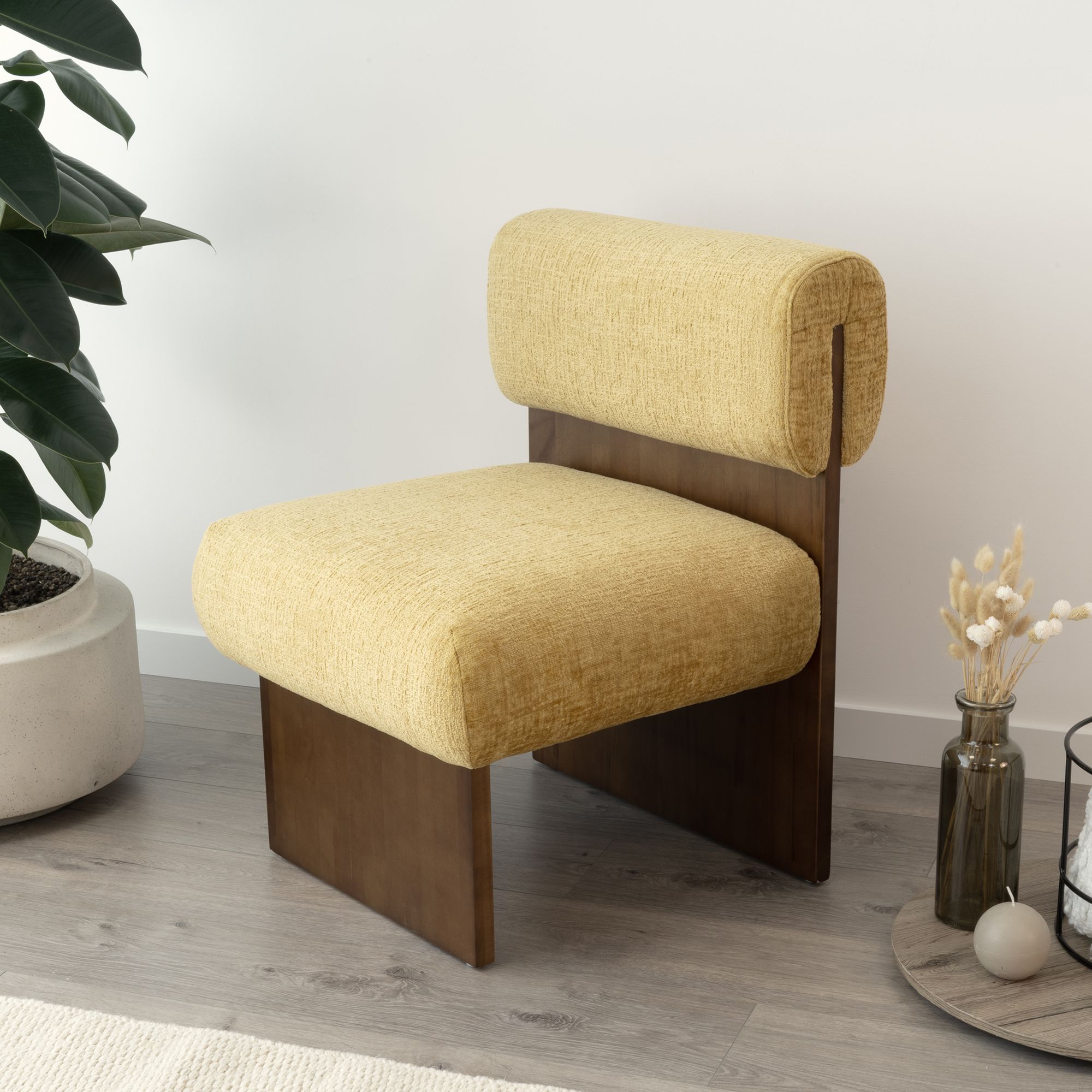 Skandinavischer Sessel Leah Senfgelb – Massivholz Birke, gemütlich & nachhaltig