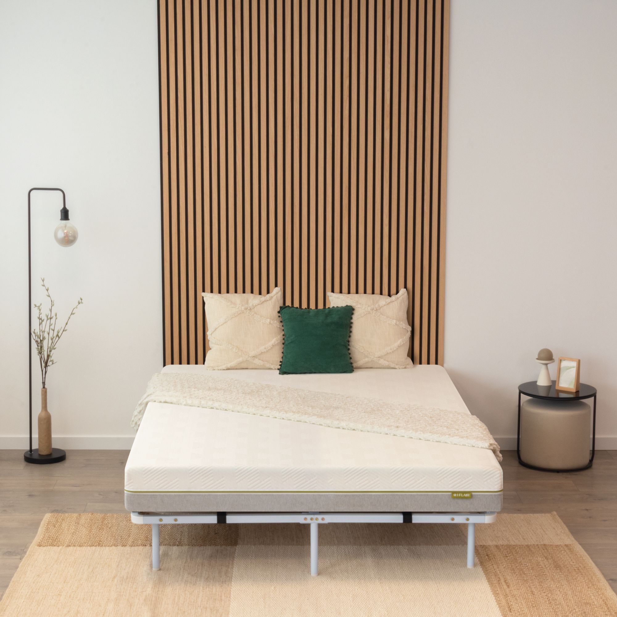 LattenrostOrtho_WeissMFdb7.jpg Metallbett AUSTEN WHITE mit Holzlamellen – Stabiler Metallrahmen in Weiß
