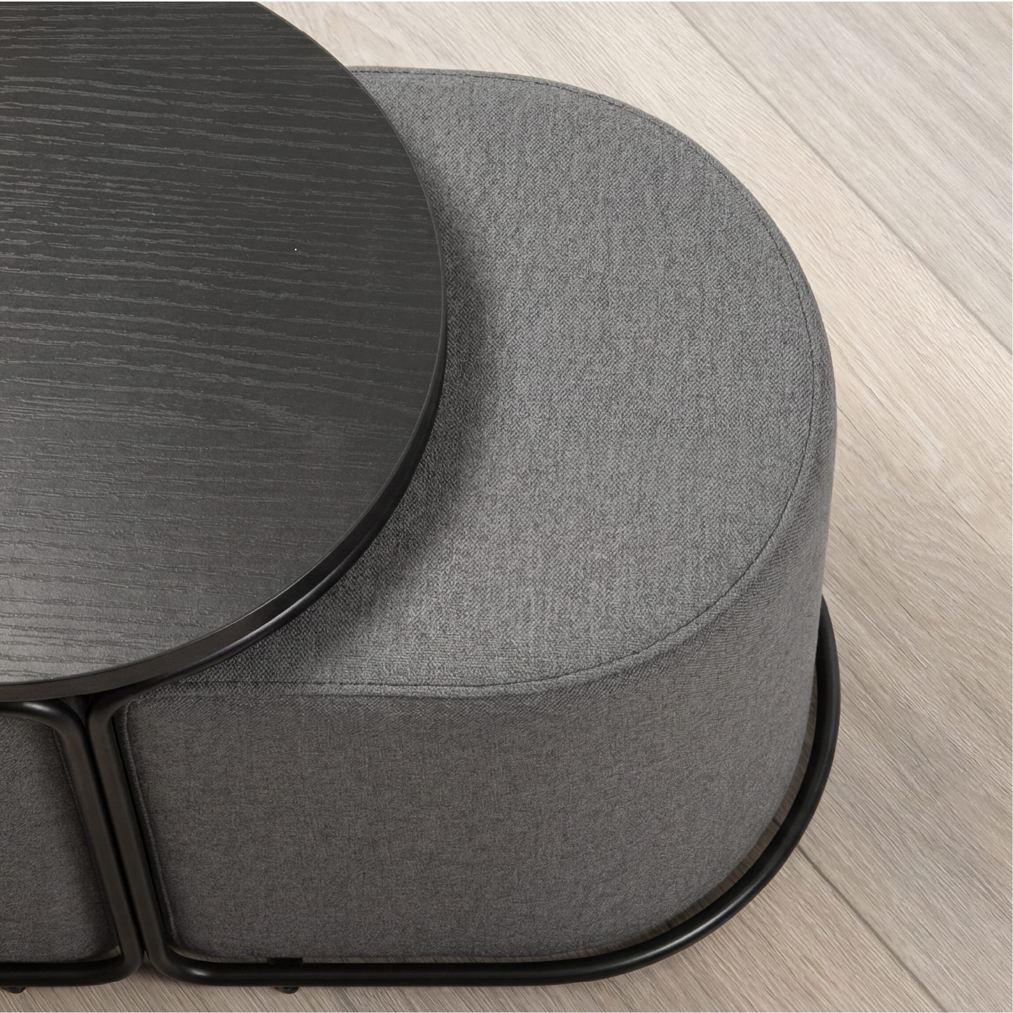Couchtisch DUNCAN mit 2 Sitzmodulen | Tischplatte in schwarzer Holzoptik und Metallgestell