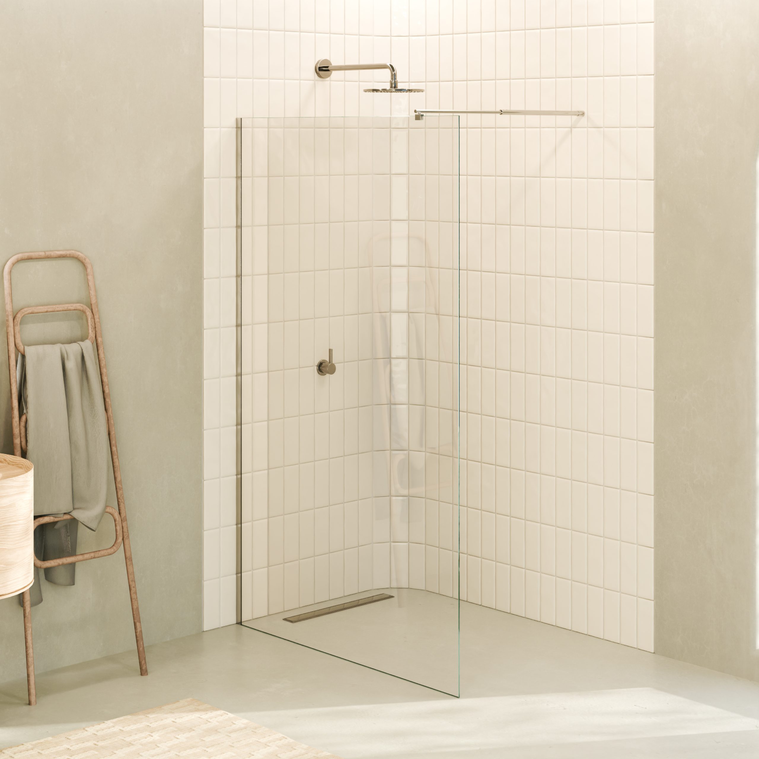 Walk-In Shower Fiona made of 10 mm thick ESG safety glass and stainless steel profile. Fiona – Walk-In Shower made of 10 mm thick ESG safety glass and stainless steel profile.